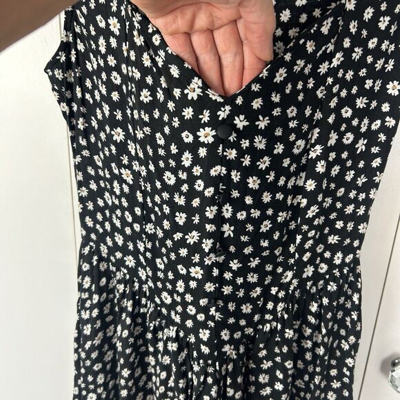 Asos Dress Women's Sz 4 Black Daisy Print Cap Sleeve Knee Length Sundress - Picture 3 of 9